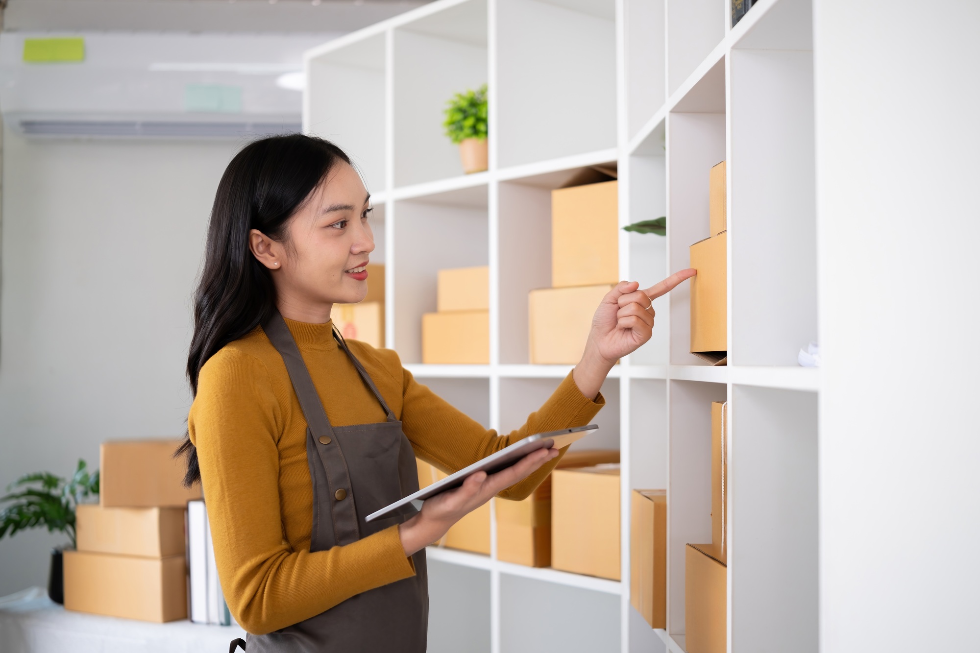 7 Essential Features of Retail Stock Management Systems