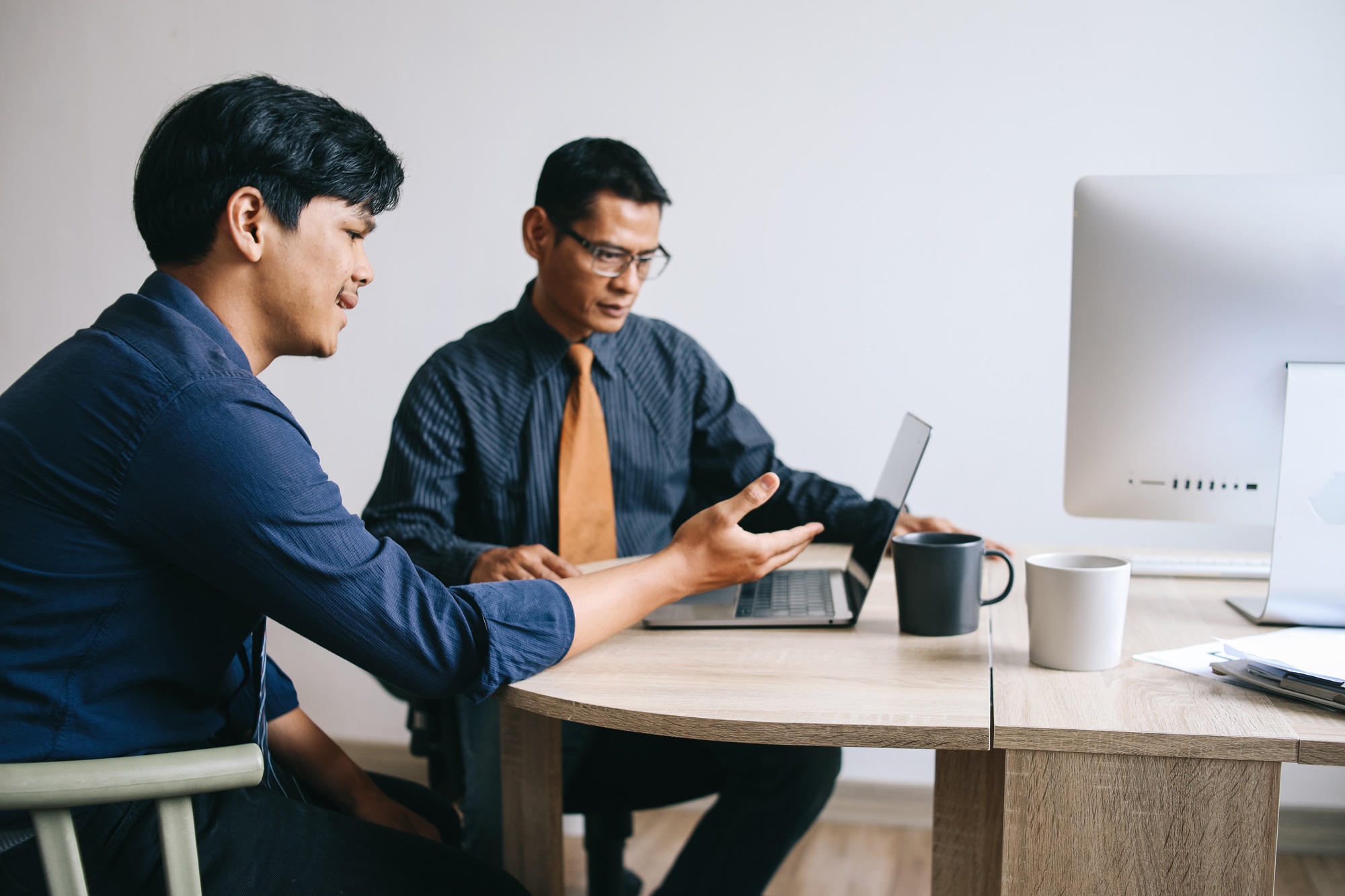 5 Essential Sales Training Programs to Boost Team Performance